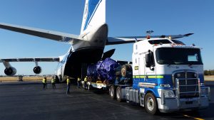 Centurion Heavy Haulage unloads the payload from an Antonov AN 124-100, the world’s largest civil cargo aircraft direct onto one of their trailers